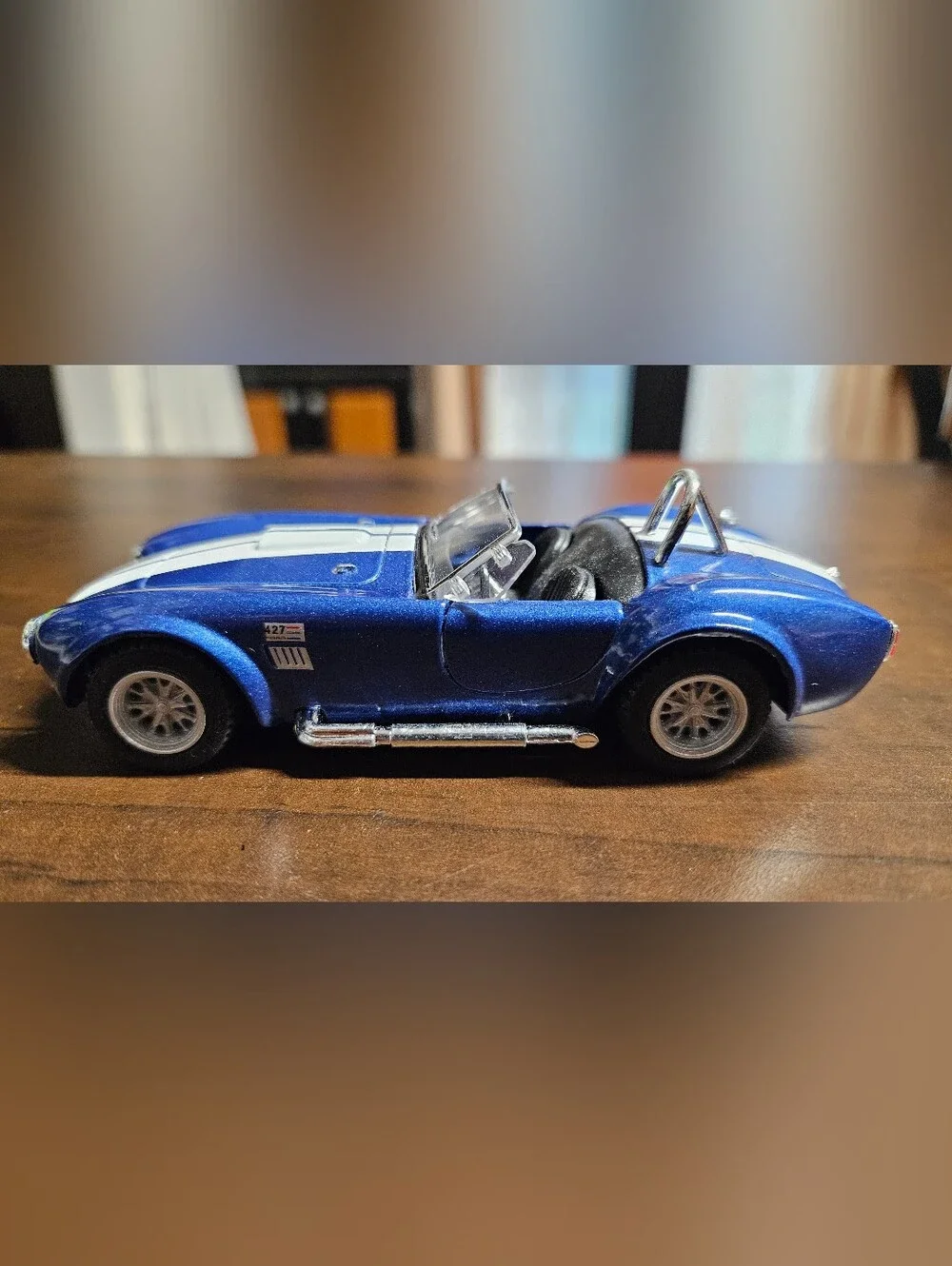 1965 Shelby Cobra 427 S/C Pull Back Action Car
